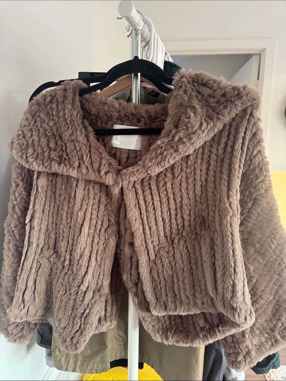 REAL RABBIT FUR KITTED CROPPED JACKET